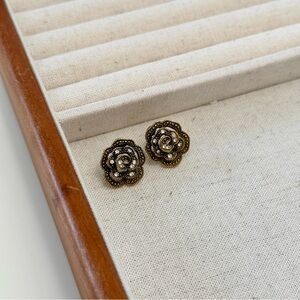4/$15 Antique Gold Retro Vintage Rose Flower Petals Earrings Studs